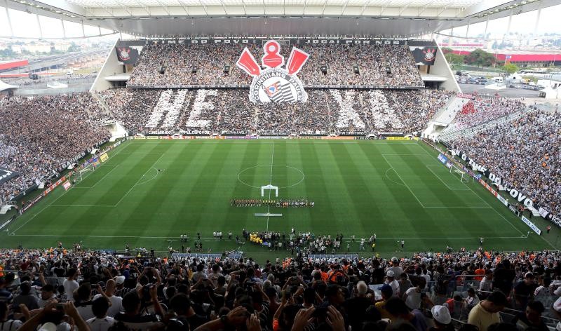 Como é feito um campo de futebol?